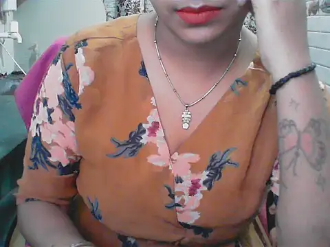 LovingPihu online show from 15, 6, 2026