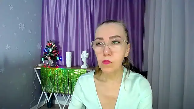 queen a n i online show from 17, 12, 2024