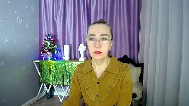 queen a n i online show from 2, 1, 2025