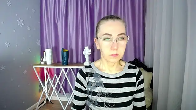 queen a n i online show from 23, 2, 2025