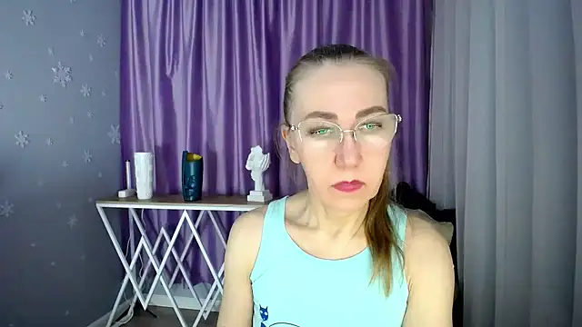 queen a n i online show from 26, 2, 2025