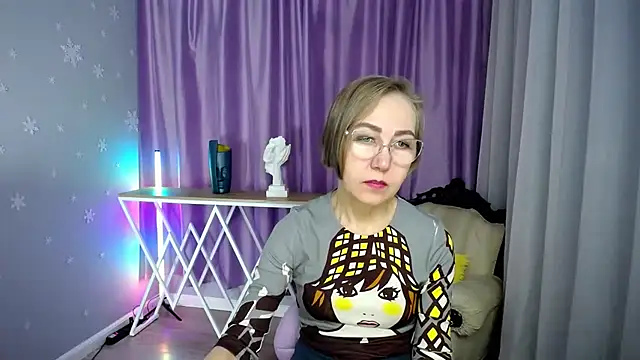 queen a n i online show from 29, 10, 2025