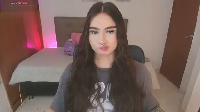 Snapshot of Miley_Baker chatting on 18, 5, 2026 Miley Baker online show from 18, 5, 2026