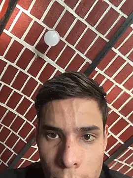 Snapshot of brianor89 chatting on 18, 10, 2025 brianor89 online show from 18, 10, 2025