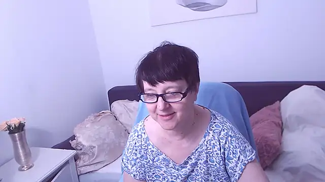 ChristaRose online show from 13, 11, 2025