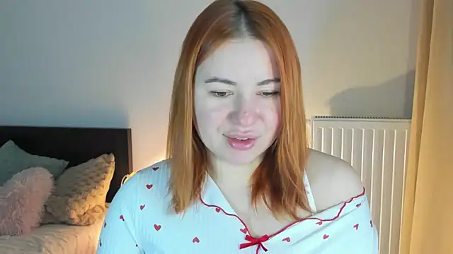 Snapshot of LAYLAxSTAR chatting on 21, 11, 2025 LAYLAxSTAR online show from 21, 11, 2025