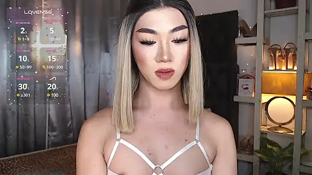 Snapshot of Local_Hoelyx chatting on 15, 12, 2024 Local Hoelyx online show from 15, 12, 2024