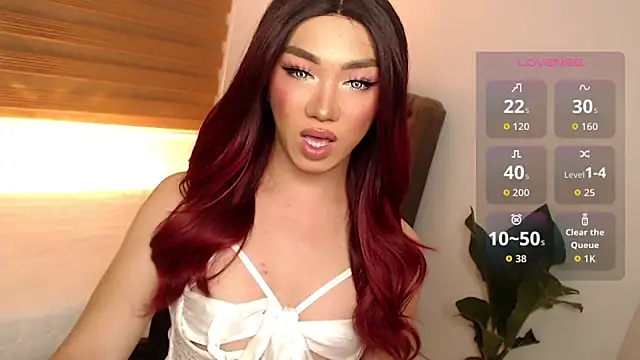 Snapshot of Local_Hoelyx chatting on 12, 9, 2025 Local Hoelyx online show from 12, 9, 2025