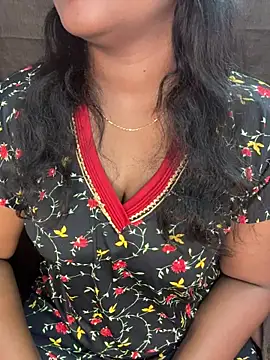 Snapshot of falooda288 chatting on 18, 11, 2025 falooda288 online show from 18, 11, 2025