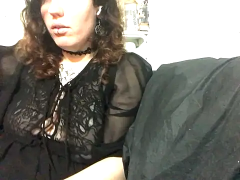 Snapshot of poppergirl69 chatting on 9, 10, 2025 poppergirl69 online show from 9, 10, 2025