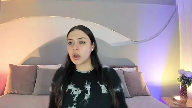 Nicolle W online show from 14, 11, 2025