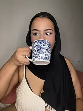 Maryam yamal online show from 23, 2, 2025