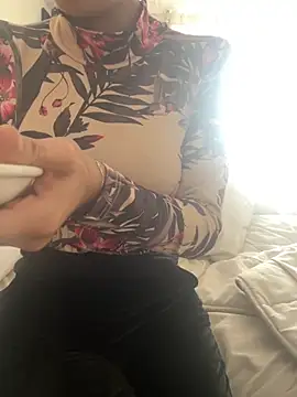 DulceMya6 online show from 12, 9, 2025