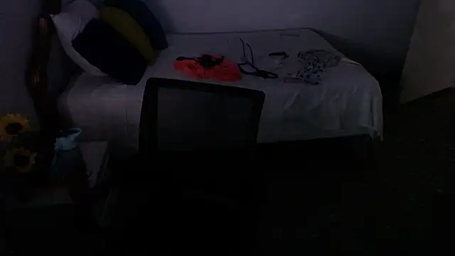 emiliaa hot online show from 29, 1, 2025