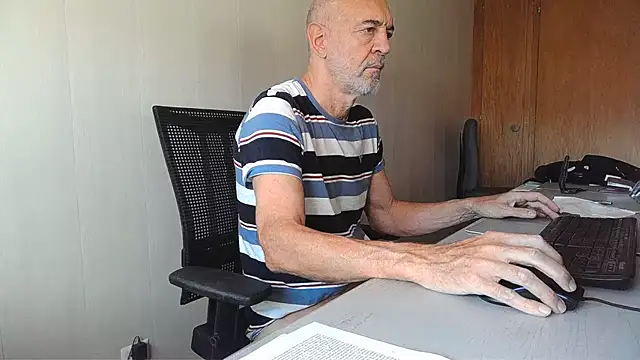 Snapshot of Herba_Mare chatting on 20, 12, 2025 Herba Mare online show from 20, 12, 2025