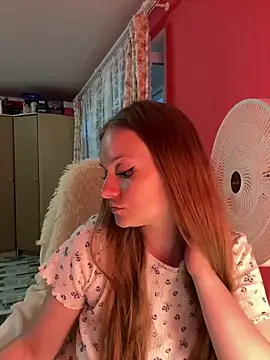 Snapshot of SophiaSweet_ chatting on 19, 6, 2026 SophiaSweet online show from 19, 6, 2026