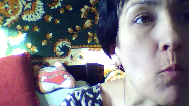 SunnyAmorre online show from 2, 2, 2026