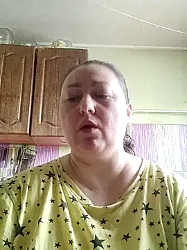 Snapshot of Rini333 chatting on 6, 5, 2026 Rini333 online show from 6, 5, 2026