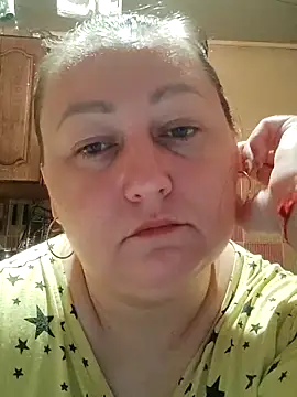Snapshot of Rini333 chatting on 18, 5, 2026 Rini333 online show from 18, 5, 2026