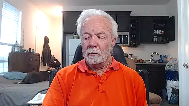 Snapshot of rockpoint69 chatting on 8, 11, 2025 rockpoint69 online show from 8, 11, 2025