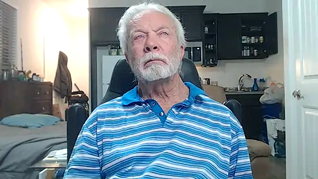 Snapshot of rockpoint69 chatting on 10, 11, 2025 rockpoint69 online show from 10, 11, 2025