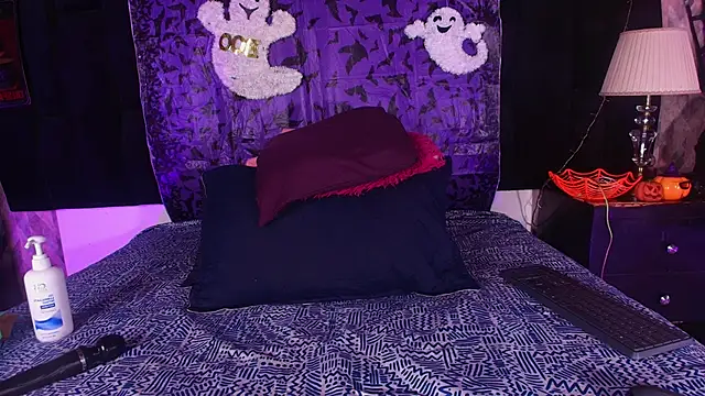 shelsyloreds online show from 4, 11, 2025