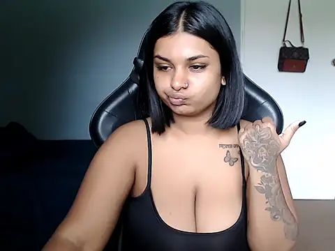 layla amin online show from 15, 3, 2026