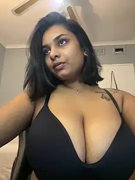 layla amin online show from 12, 4, 2026