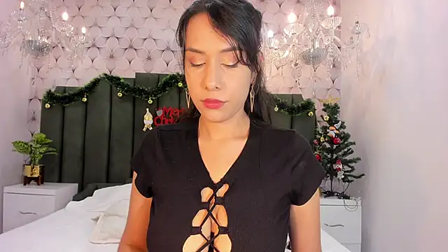 Snapshot of PilarJones_ chatting on 23, 12, 2024 PilarJones online show from 23, 12, 2024