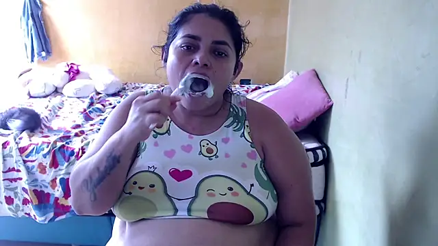 Snapshot of yulieth_bbw chatting on 2, 11, 2025 yulieth bbw online show from 2, 11, 2025