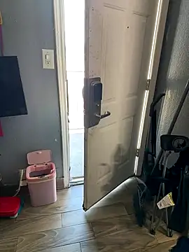 Snapshot of RoyalWearing chatting on 13, 10, 2025 RoyalWearing online show from 13, 10, 2025