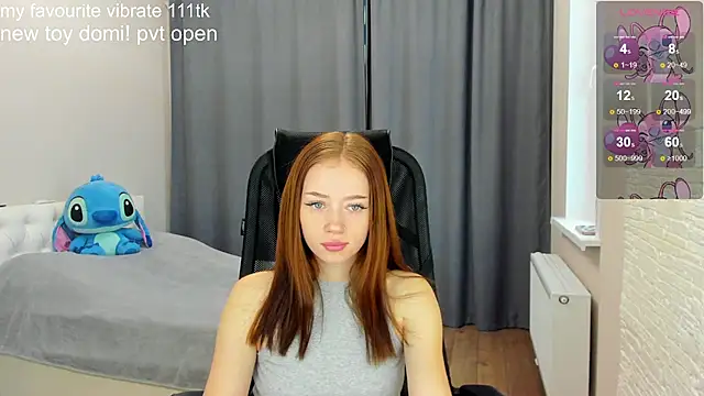 Hot Mia  online show from 4, 12, 2024