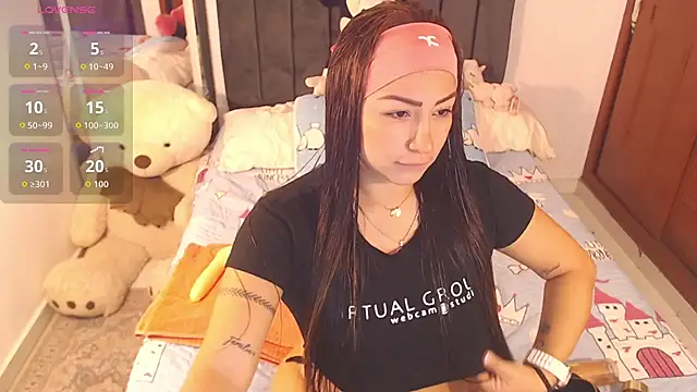 hornymillf  online show from 18, 6, 2026