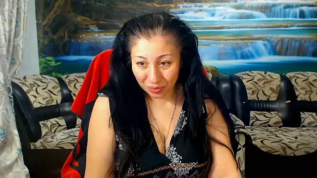 Snapshot of MoistMady chatting on 5, 4, 2026 MoistMady online show from 5, 4, 2026