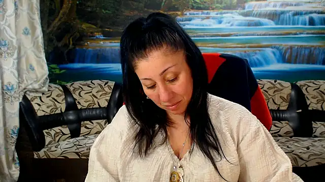Snapshot of MoistMady chatting on 12, 4, 2026 MoistMady online show from 12, 4, 2026