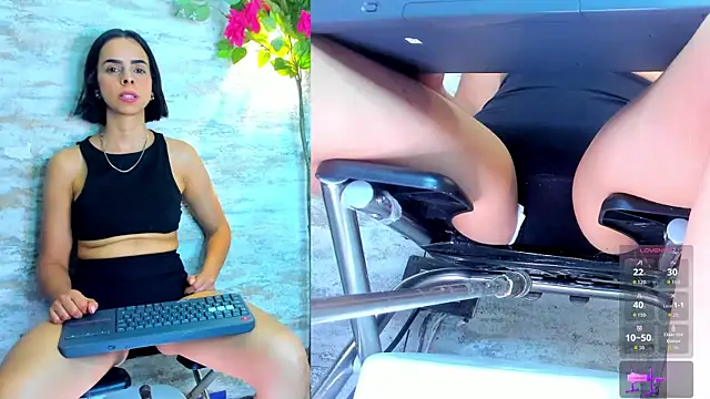 Snapshot of Amelia_Myers chatting on 7, 10, 2025 Amelia Myers online show from 7, 10, 2025