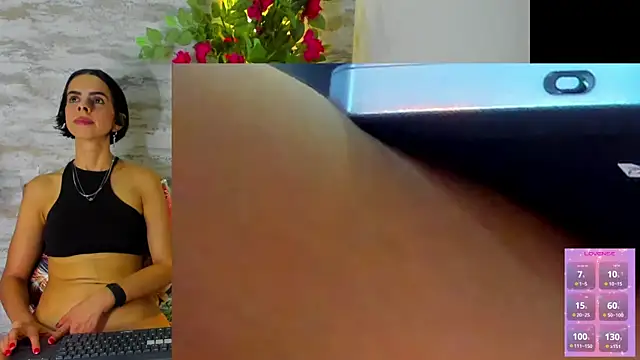 Snapshot of Amelia_Myers chatting on 4, 12, 2025 Amelia Myers online show from 4, 12, 2025