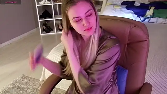 elinanortas online show from 2, 10, 2025