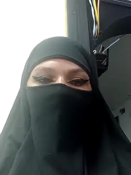 evelyn  salah online show from 6, 1, 2026