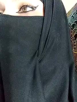 evelyn  salah online show from 27, 5, 2026