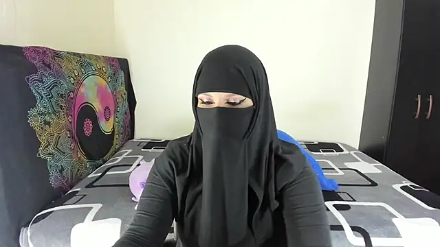 Snapshot of evelyn__salah chatting on 12, 7, 2026 evelyn salah online show from 12, 7, 2026