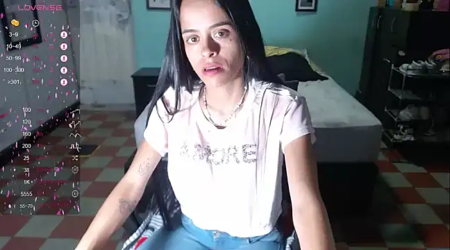 Snapshot of Mia_sexy18_ chatting on 16, 1, 2025 Mia sexy18 online show from 16, 1, 2025