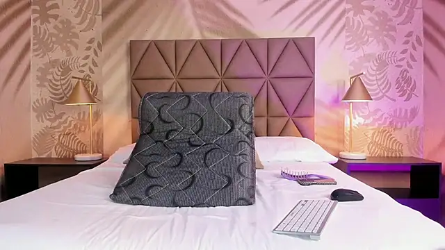 Scarleett 22 online show from 13, 12, 2025