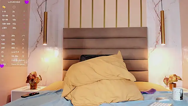 Scarleett 22 online show from 11, 4, 2026