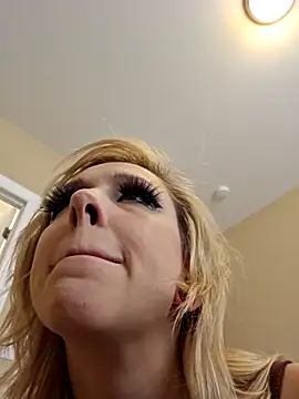 Snapshot of AmethystFoxx chatting on 26, 4, 2026 AmethystFoxx online show from 26, 4, 2026