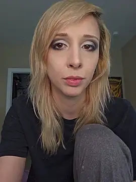 Snapshot of AmethystFoxx chatting on 15, 5, 2026 AmethystFoxx online show from 15, 5, 2026