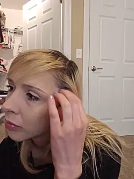 Snapshot of AmethystFoxx chatting on 21, 5, 2026 AmethystFoxx online show from 21, 5, 2026
