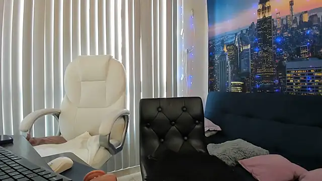 ashleymilf 1 online show from 19, 2, 2025