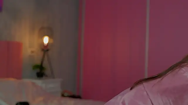 daddysgirl2222 online show from 30, 10, 2025