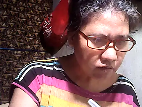 Snapshot of sweetsosie18 chatting on 17, 5, 2026 sweetsosie18 online show from 17, 5, 2026